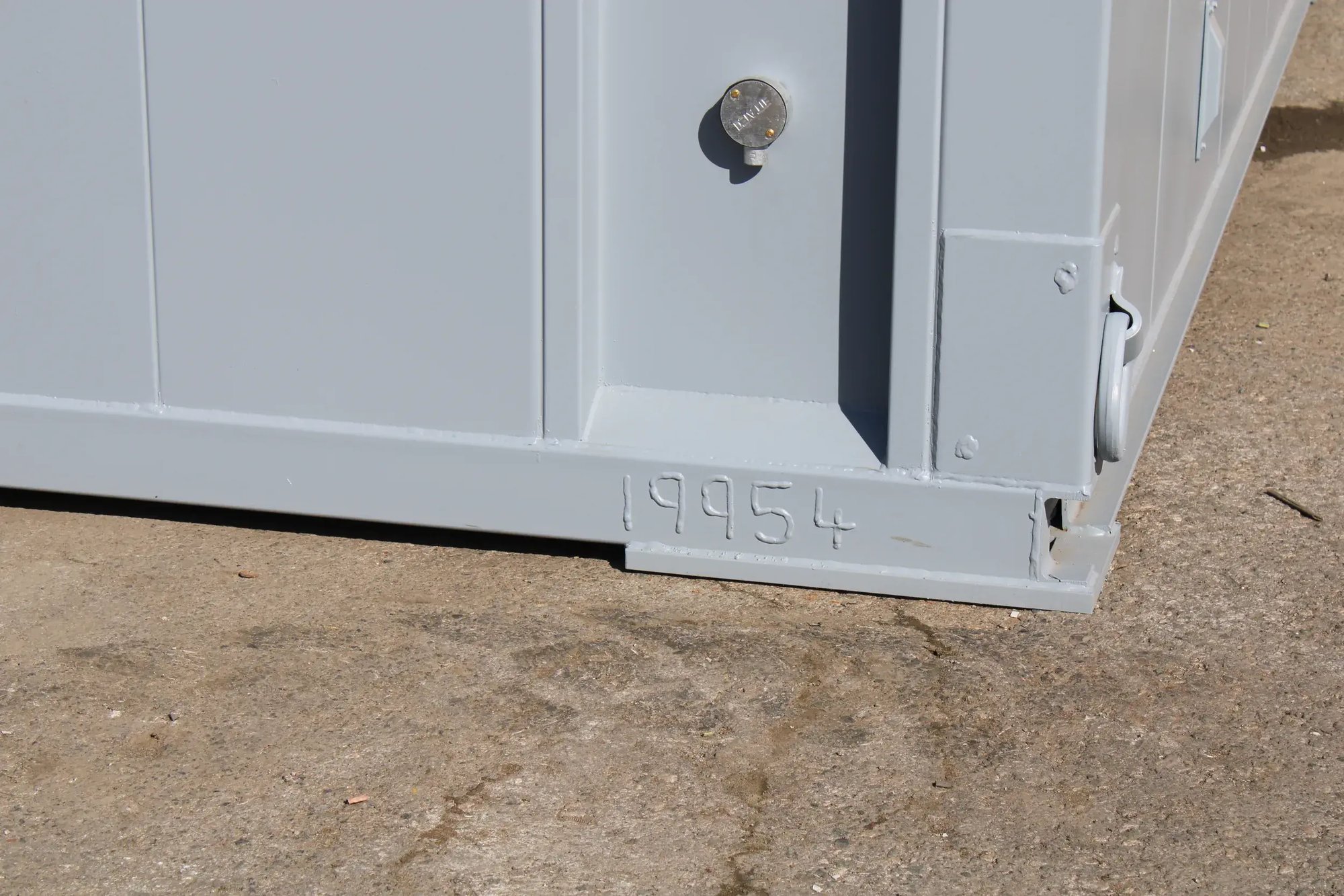 tf-jackson-anti-vandal-units-close-up-of-construction-detail-of-anti-vandal-unit tf-jackson-anti-vandal-units-close-up-of-construction-detail-of-anti-vandal-unit