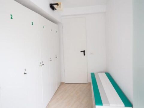 Prefabricated changing room facility